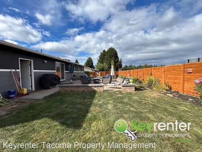Building Photo - 3 br, 1.5 bath House - 10710 103rd St SW