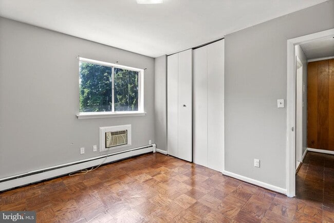 Building Photo - 6511 Brighton Ave