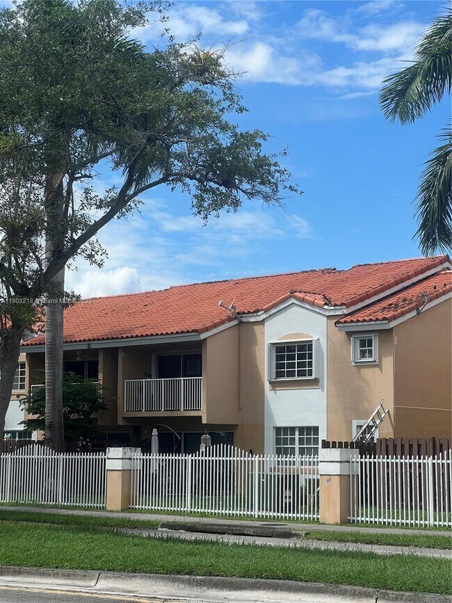 Building Photo - 14260 SW 57th Ln