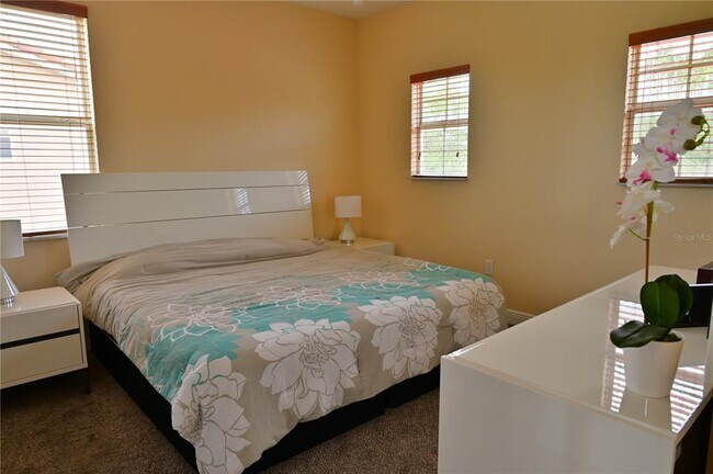 Building Photo - 3813 Golden Knot Dr