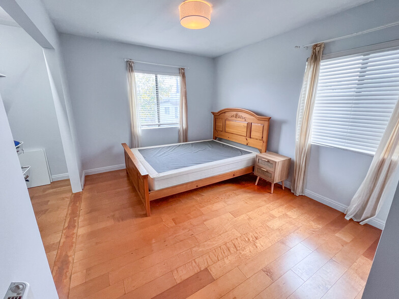 Bedroom - 301 Broadway St