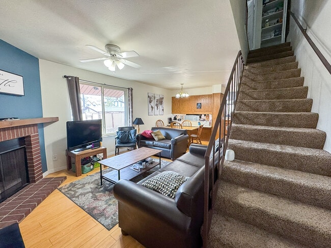 Building Photo - 515 N 200 E