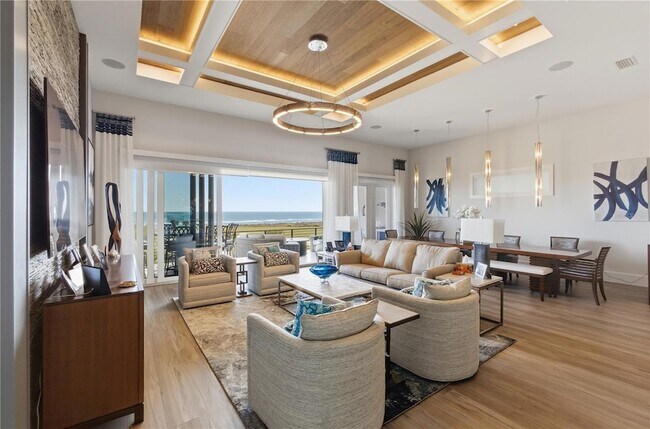 Building Photo - 340 Ocean Crest Dr