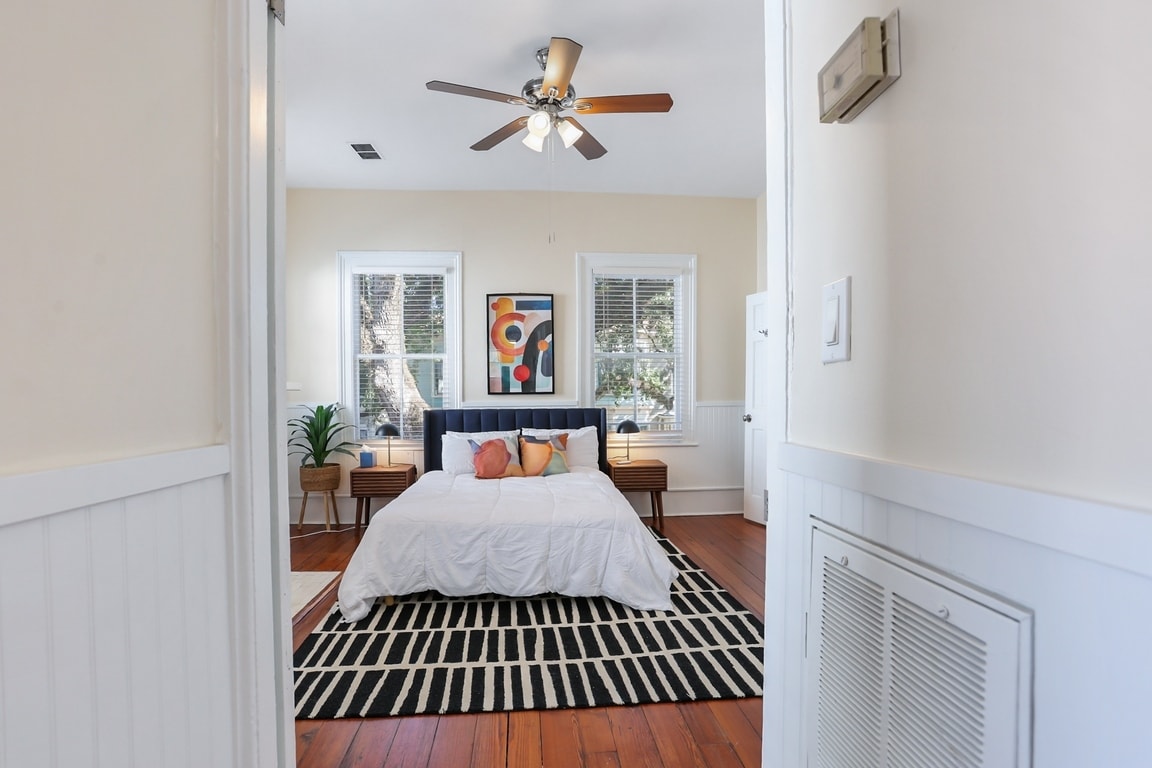 Building Photo - 303 W Park Ave