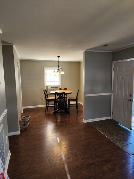 Building Photo - 1125 FRANCES ST