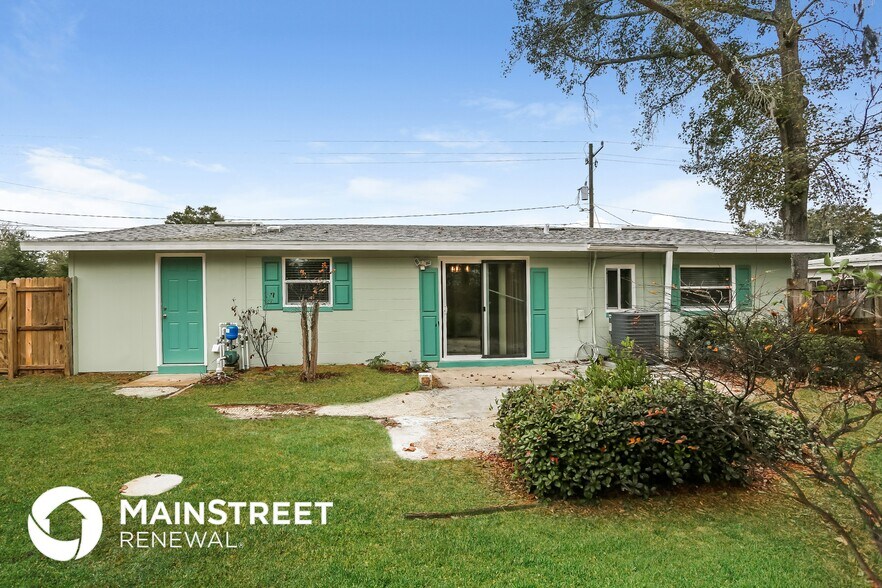 Building Photo - 303 Renne Dr N
