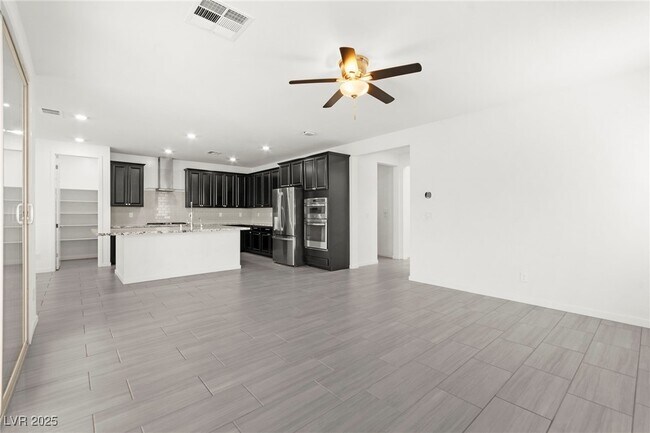 Building Photo - 767 Tallgrass St