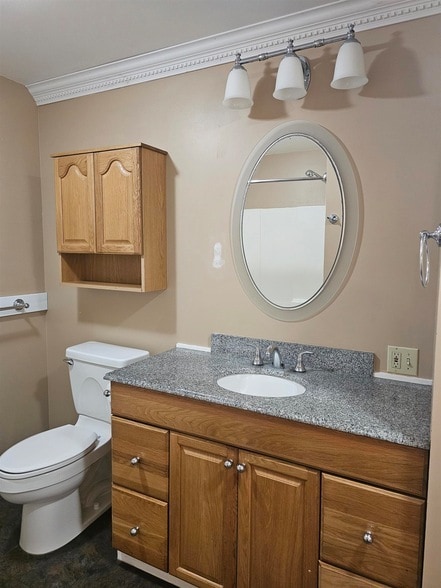 Building Photo - 30 Sterling Ln