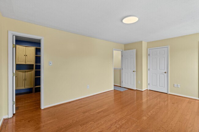 Building Photo - 5411 Castlestone Dr