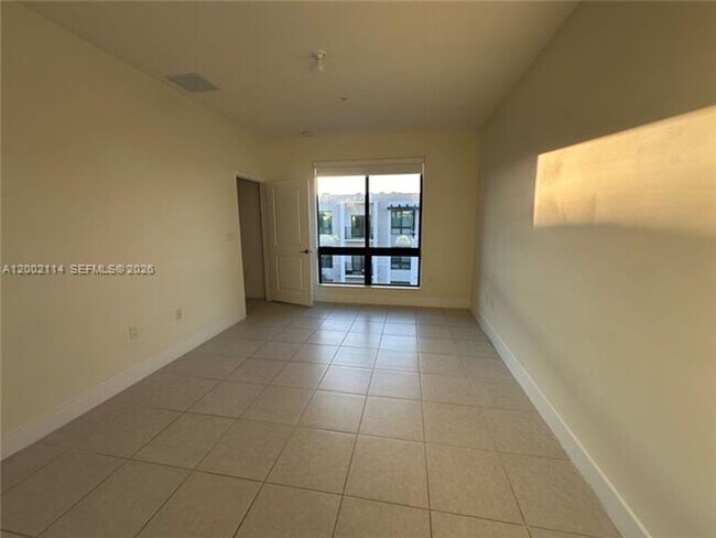 Building Photo - 8265 NW 41st St