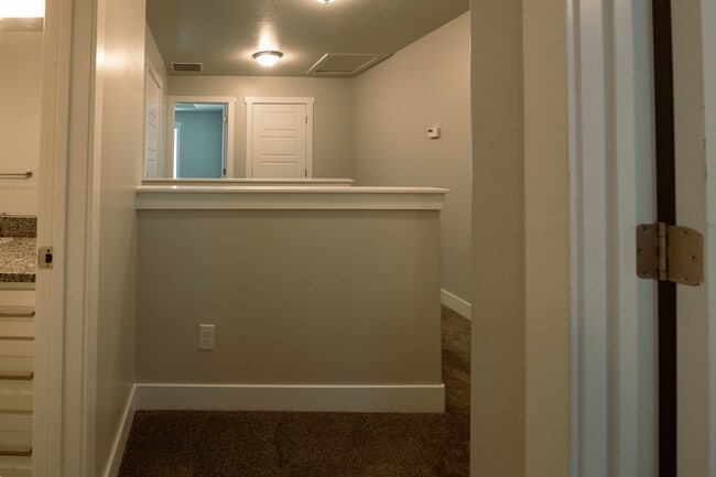 Building Photo - 4156 S 2825 W