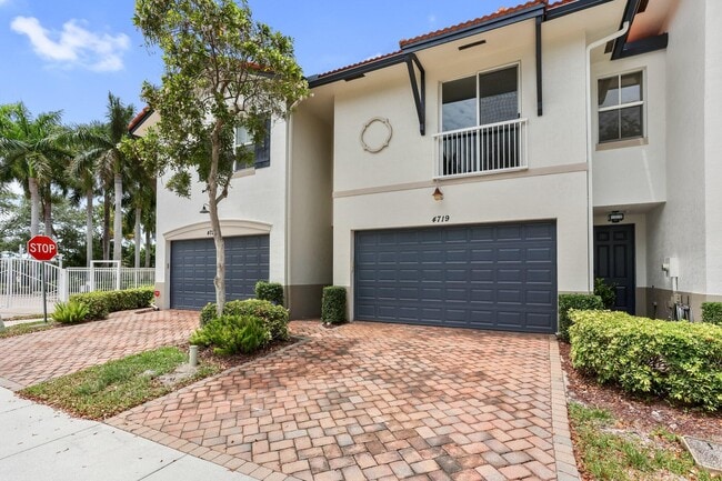 Building Photo - 4719 N Prive Cir