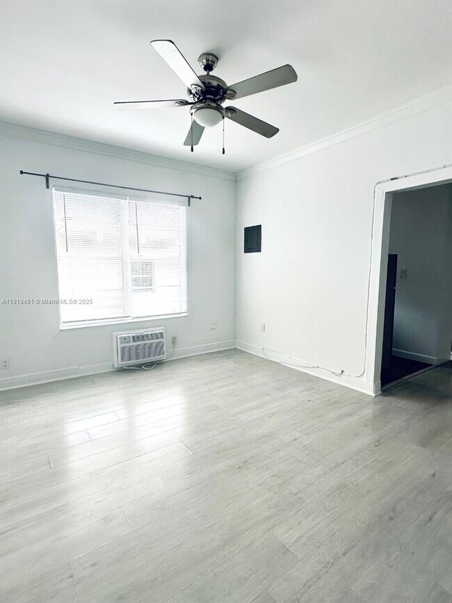 Building Photo - 820 Meridian Ave