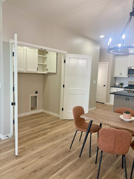 Building Photo - 11075 Tierra Santa Dr
