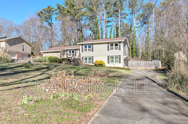 Building Photo - 3290 Forest Creek Dr SW