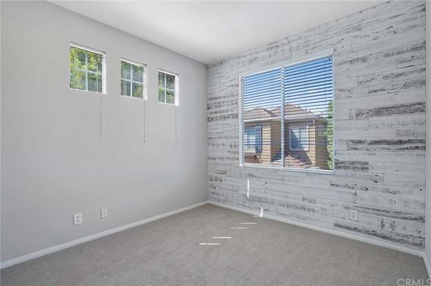 Building Photo - 110 Lessay-