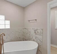 Building Photo - 529 Long Lake Dr
