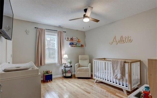 Building Photo - 1201 Holly Hills Dr SW