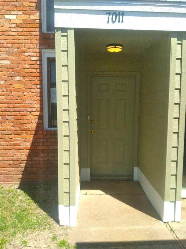 Primary Photo - 7011 SW Westchester Cir