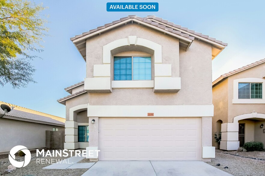Primary Photo - 2239 E Paraiso Dr