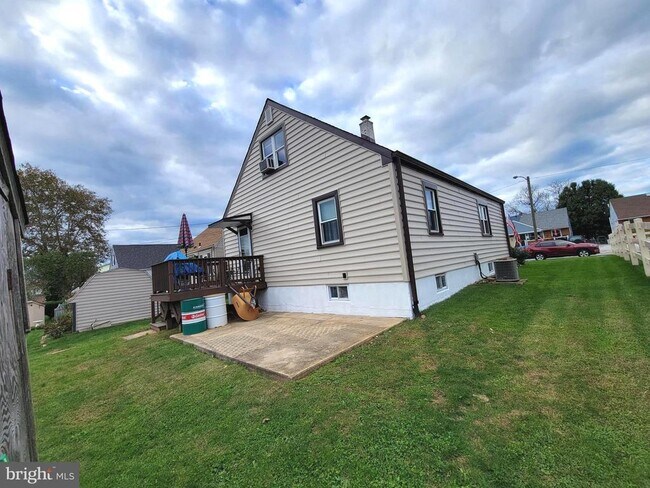 Building Photo - 426 Grant Ave