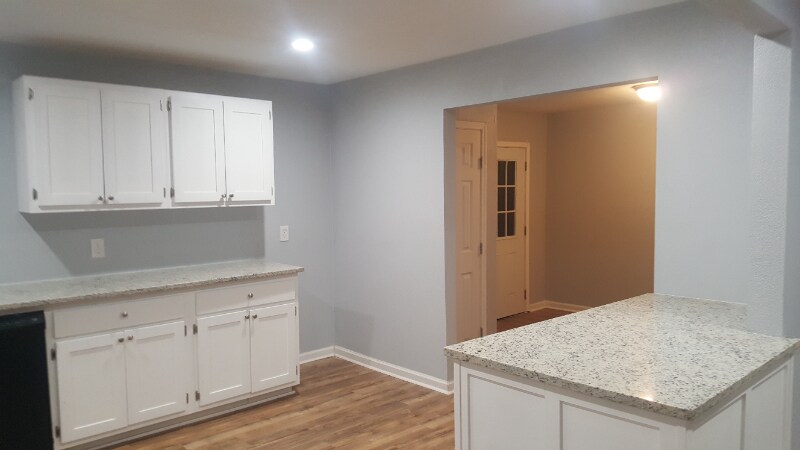 Building Photo - 3226 San Paula Ave