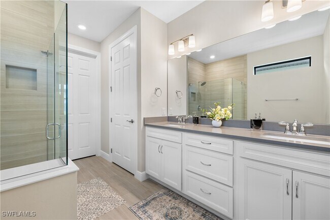 Building Photo - 9799 Everglades Dr