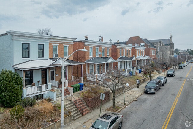 Building Photo - Serenity Place