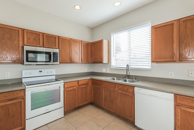 Building Photo - 10510 Boyette Creek Blvd