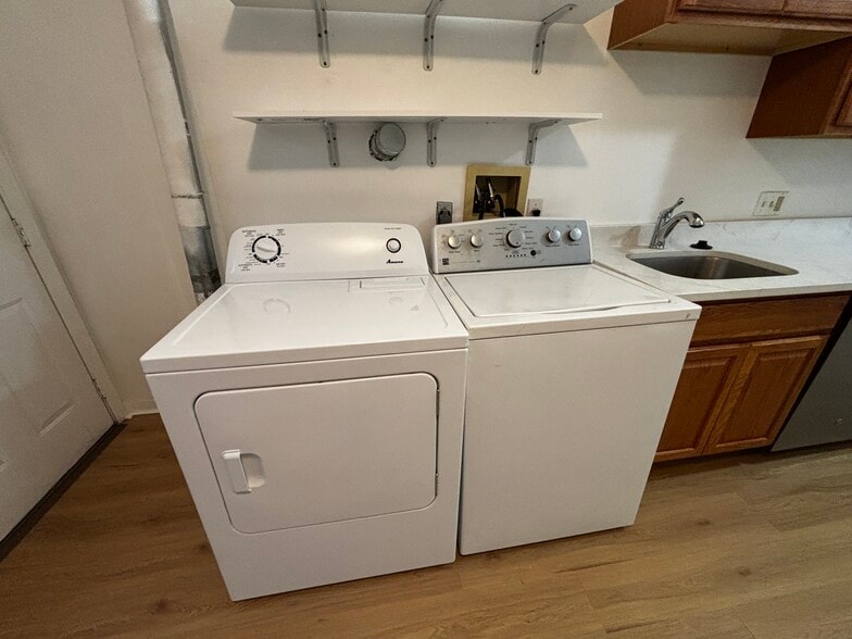 Building Photo - 672 Washington St