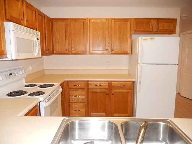 Building Photo - 4434 Gearhart Rd