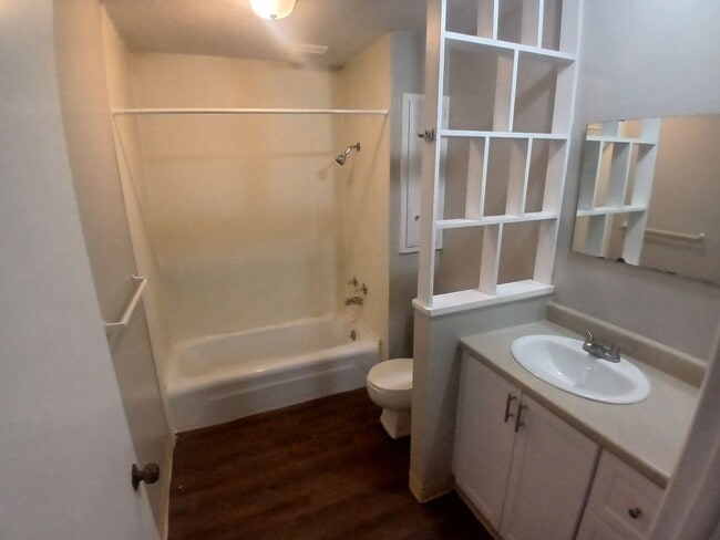 Building Photo - On-Site Laundry