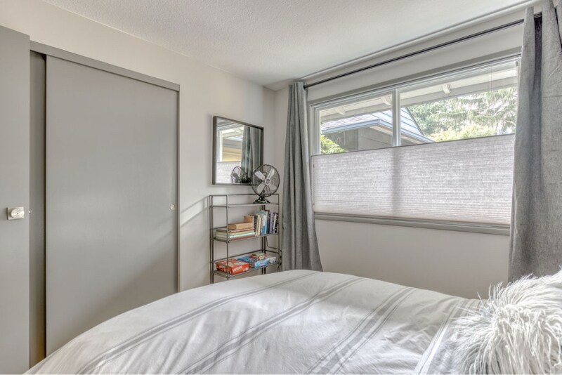 Building Photo - 9035 SW Monterey Pl