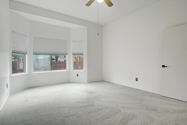 Building Photo - 17007 Hickok Dr