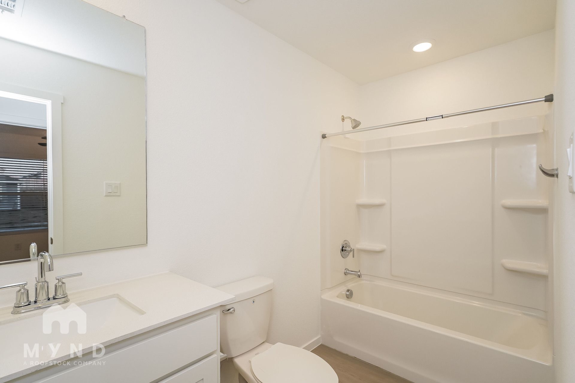 Building Photo - 2729 Ctr Crk Ln