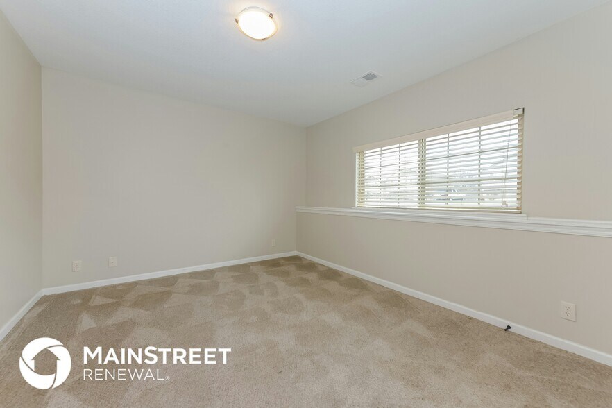 Building Photo - 312 Golfview Dr