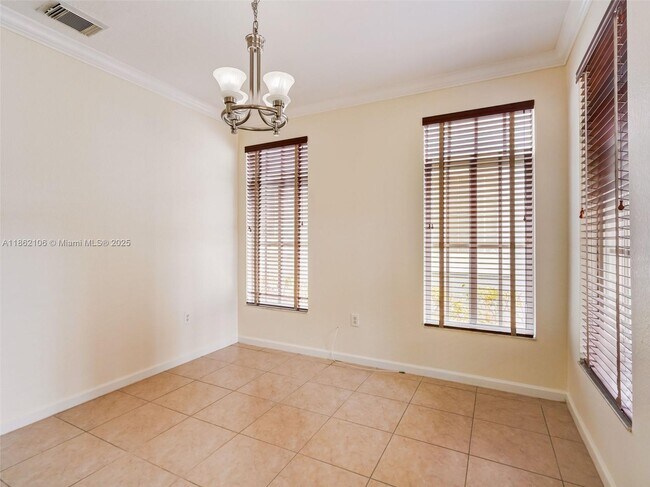 Building Photo - 14028 SW 274th Terrace
