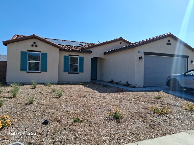 Great Location - 30570 Greenfield Dr