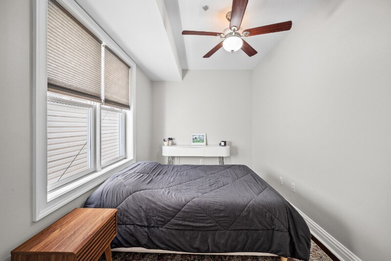 Building Photo - 180 19th St