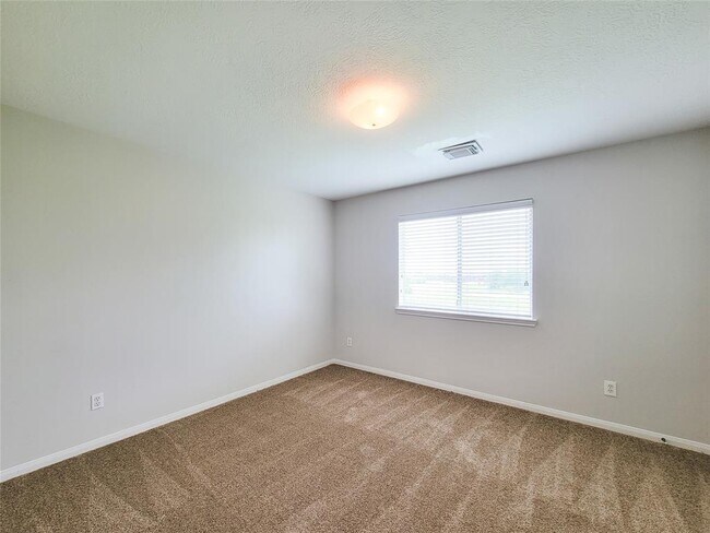 Building Photo - 6810 Keithwood Cir S