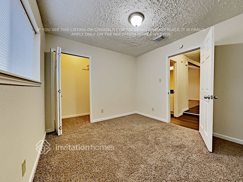 Building Photo - 3209 Wavecrest St