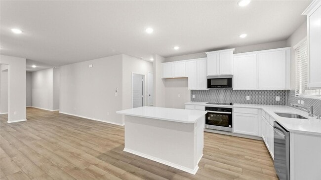 Building Photo - 5953 Revere Dr