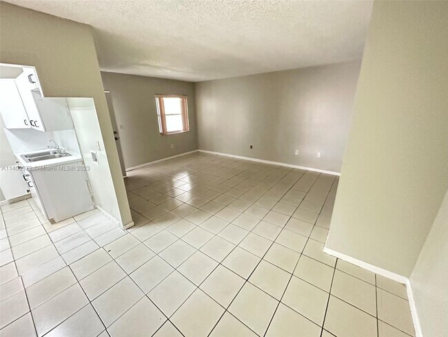 Building Photo - 4050 NW 135th St