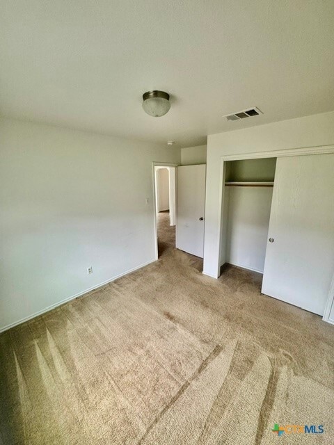 Building Photo - 113 W Gemini Ln