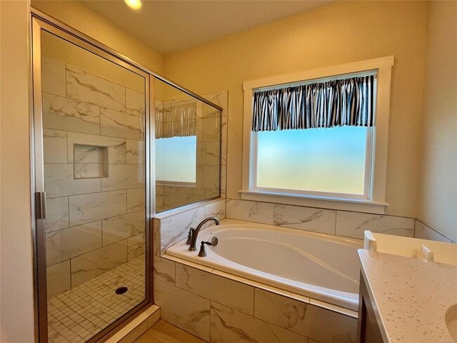 Building Photo - 876 Hedgefield Way