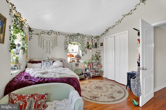 Building Photo - 1127 E Susquehanna Ave