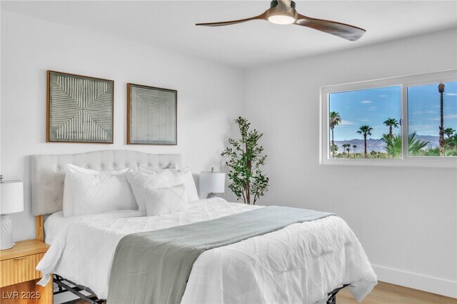 Building Photo - 3485 Shamrock Ave