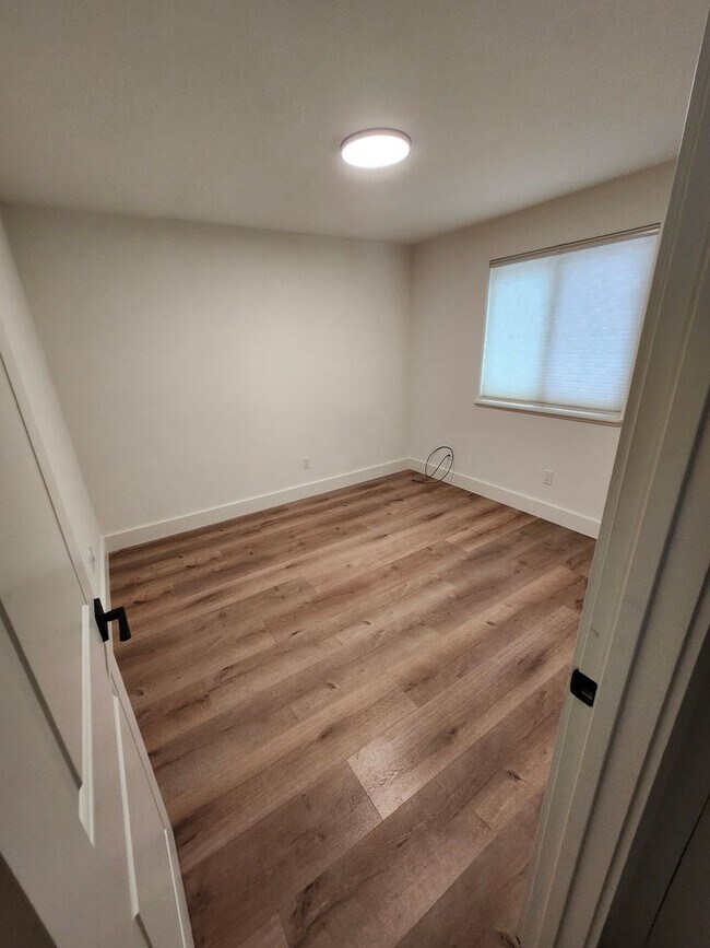 Building Photo - Modern and Remodeled SF Home in Southwest ...