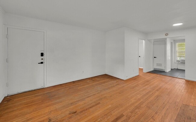 Building Photo - 3701 Parkwood St
