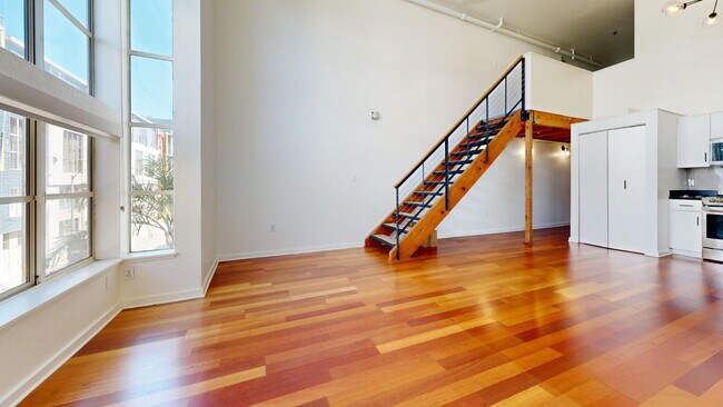 Building Photo - Bright & Modern 2BR/2BA Loft-Style Condo i...